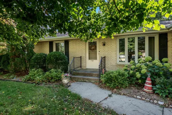 739 Roosevelt Road, Machesney Park, IL 61115
