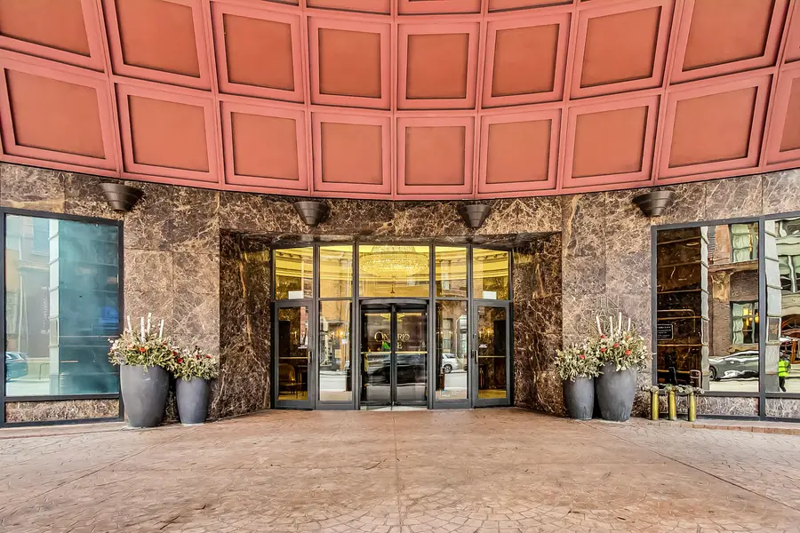10 E Ontario Street #1506, Chicago, IL 60611 - #3