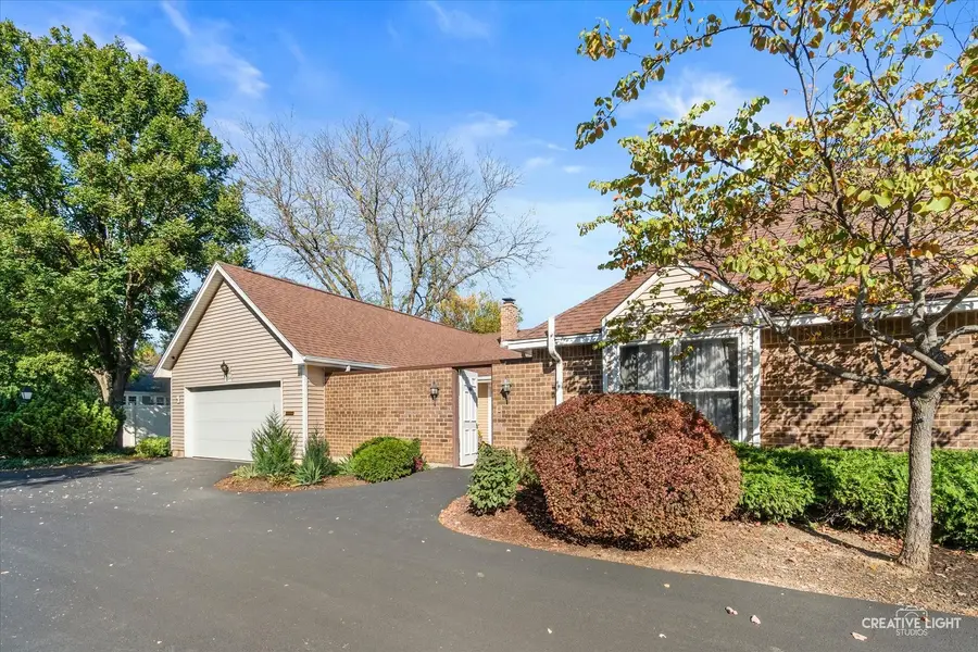 1004 Dartmouth Drive, Wheaton, IL 60189 - #2
