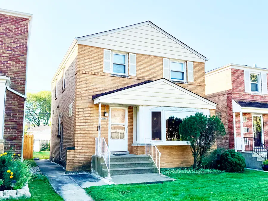 3129 W Birchwood Avenue, Chicago, IL 60645 - #2