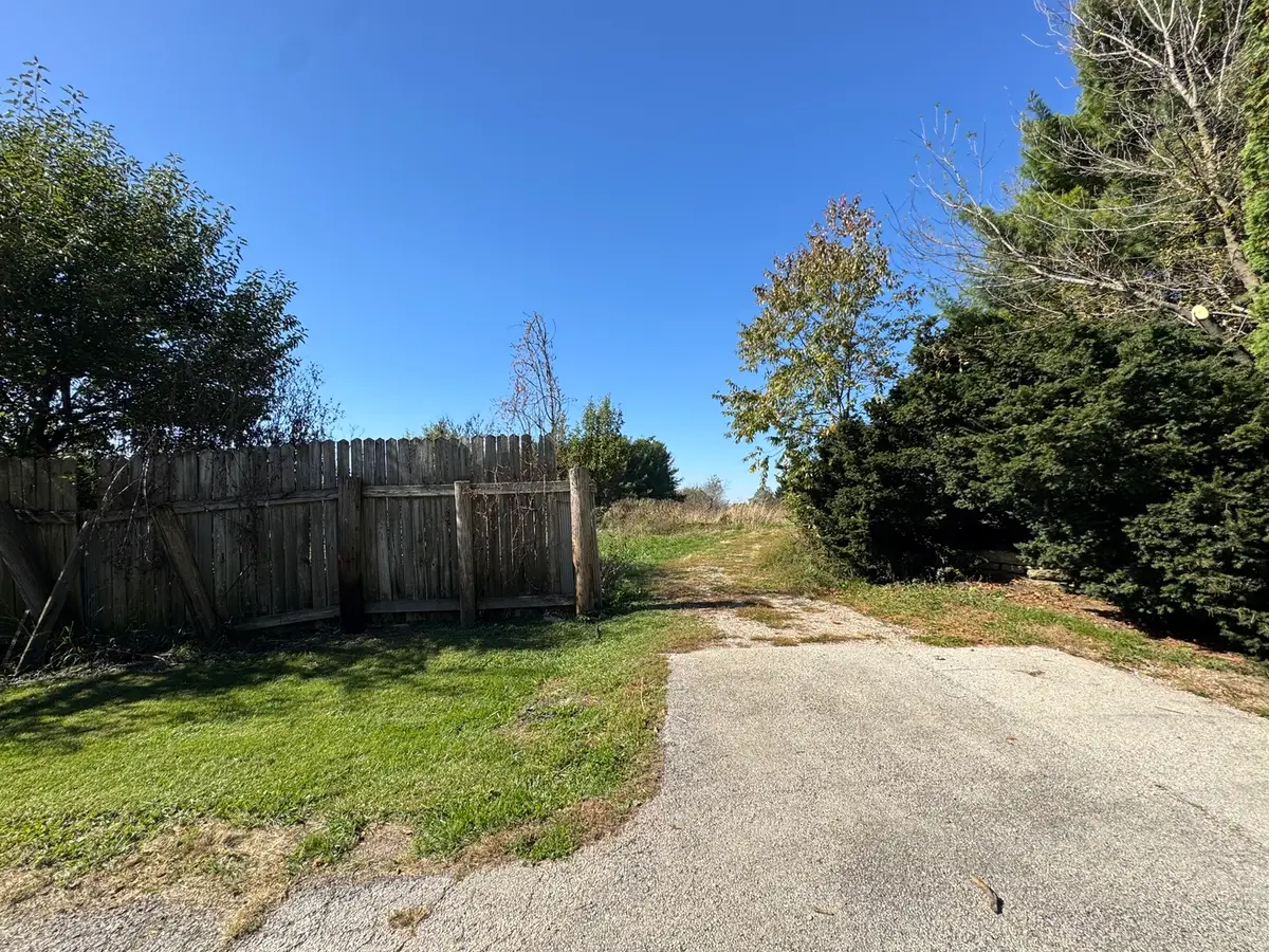 41W815 Laurel Drive, Saint Charles, IL 60175 - #1