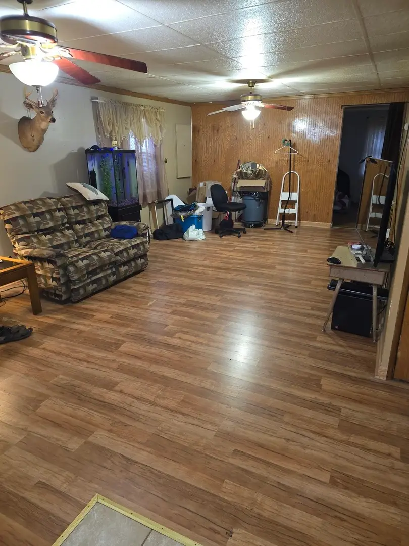 805 N 16th Street, Herrin, IL 62948 - #3
