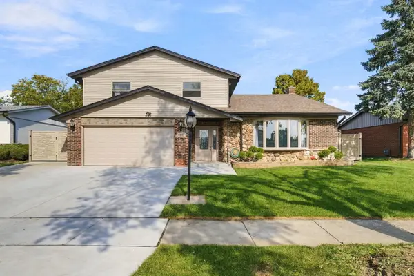 6637 Victoria Drive, Oak Forest, IL 60452