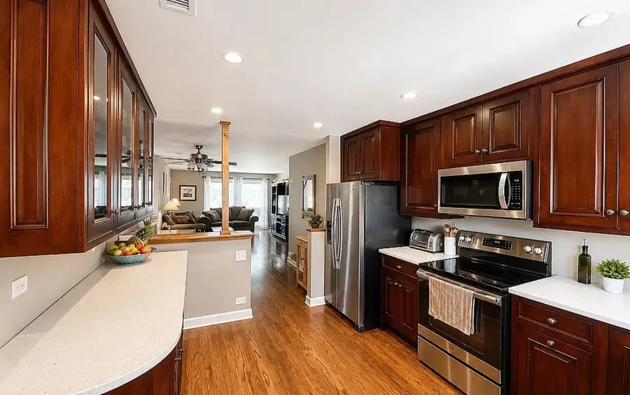 4134 Cove Lane #B, Glenview, IL 60025 - #3