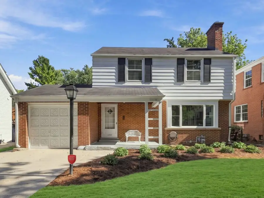 2111 Lincolnwood Drive, Evanston, IL 60201 - #2