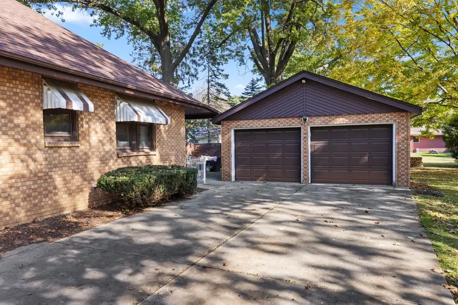 1529 Chelsea Avenue, Rockford, IL 61107 - #3