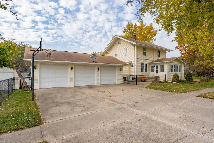 404 W 6th Street, Wilton, IA 52778 - #2