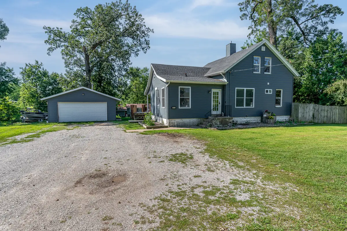 1821 Central Avenue, Bettendorf, IA 52722 - #1