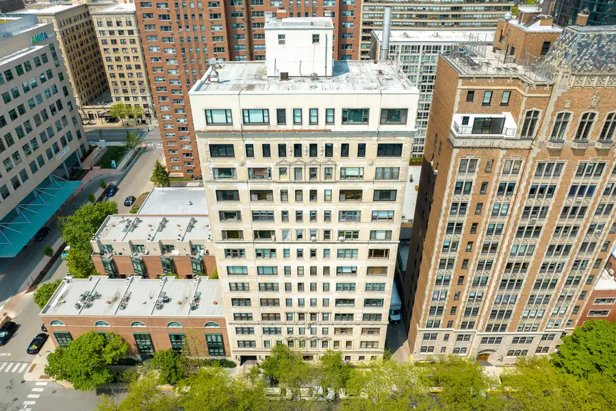 2912 N Commonwealth Avenue #5A, Chicago, IL 60657 - #2