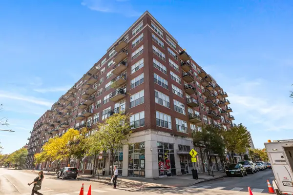 6 S Laflin Street #819, Chicago, IL 60607