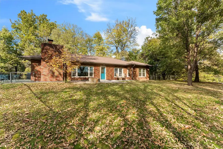2701 Blackhawk Road, Rock Island, IL 61201 - #3