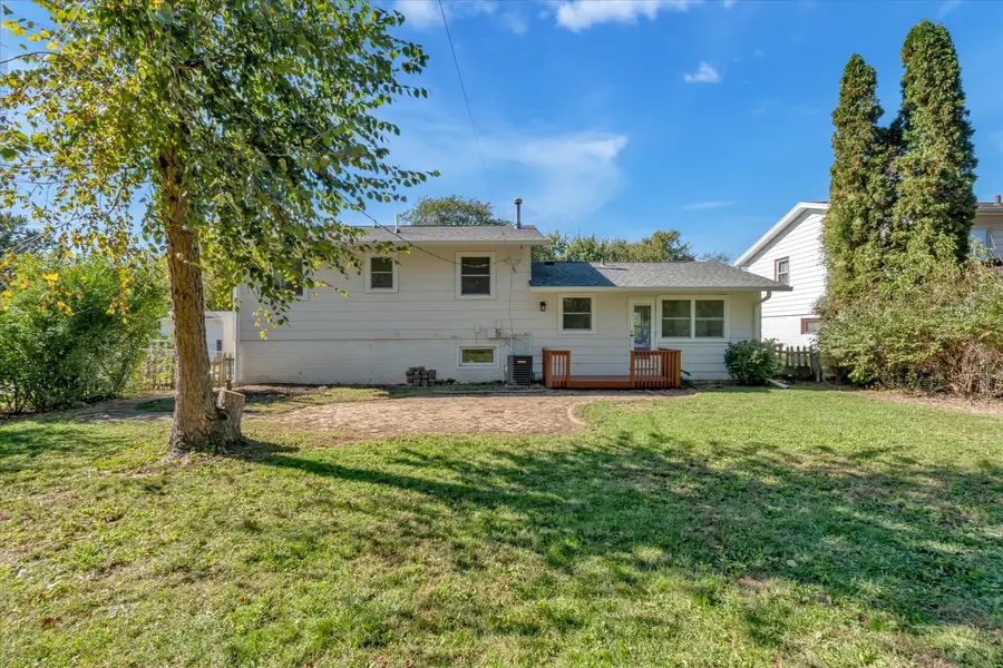 3303 S Hampton Drive, Bettendorf, IA 52722 - #3