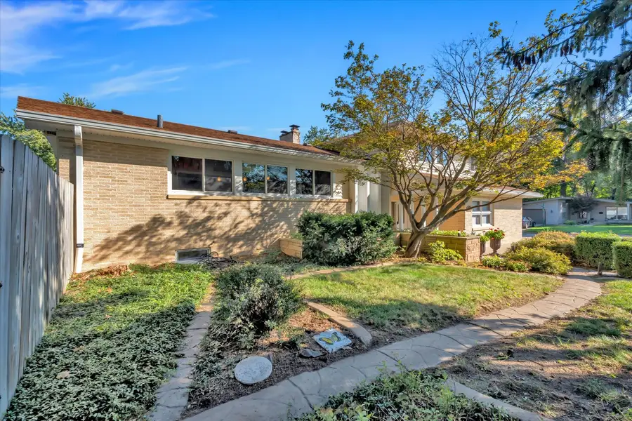 3105 11th Avenue A, Moline, IL 61265 - #3