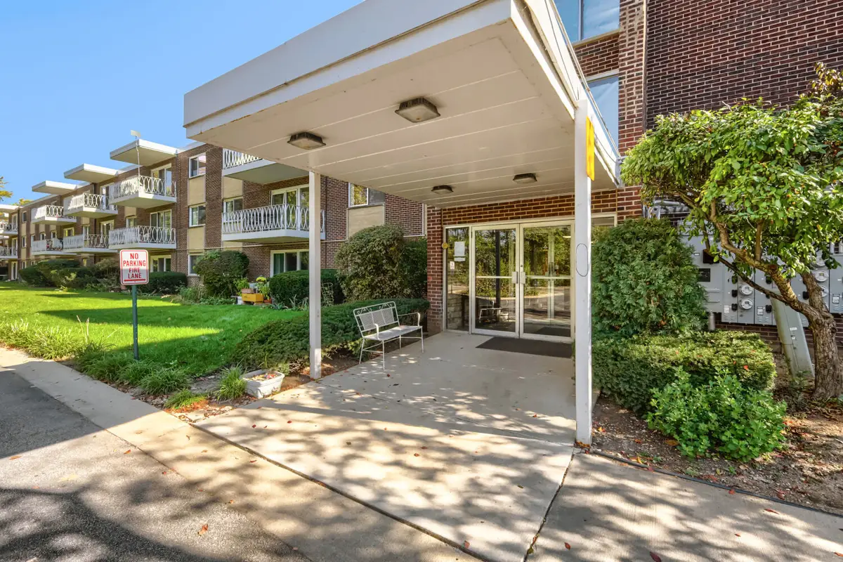 200 Deborah Lane #6B, Wheeling, IL 60090 - #1
