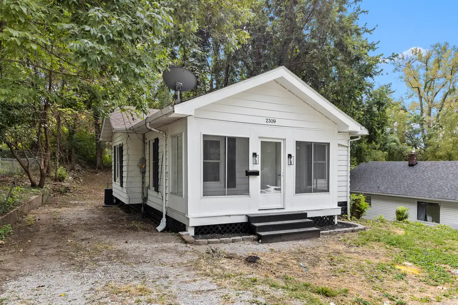 2309 Judson Avenue, Alton, IL 62002 - #2