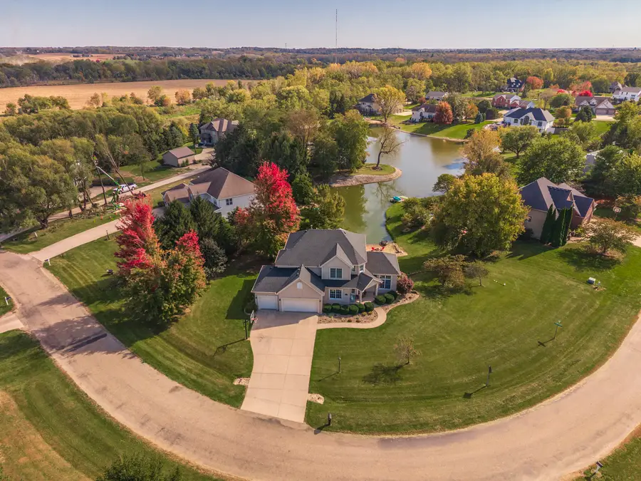 10069 Wolf Hill Road, Bloomington, IL 61705 - #2