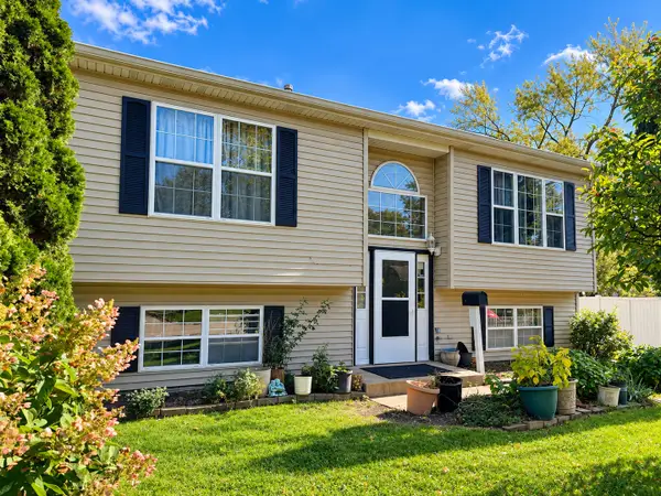 1903 N Lewis Avenue, Waukegan, IL 60087