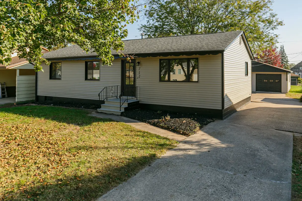 712 3rd Street, Colona, IL 61241 - #1