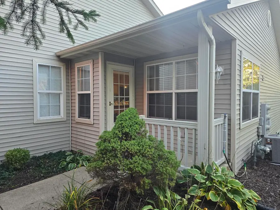1152 Shingle Oak Lane, Rockford, IL 61107 - #2