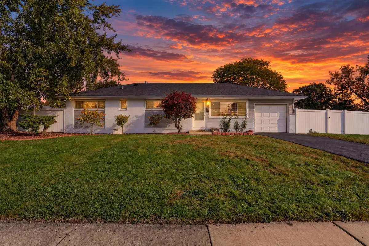 310 Maricopa Lane, Hoffman Estates, IL 60169 - #1