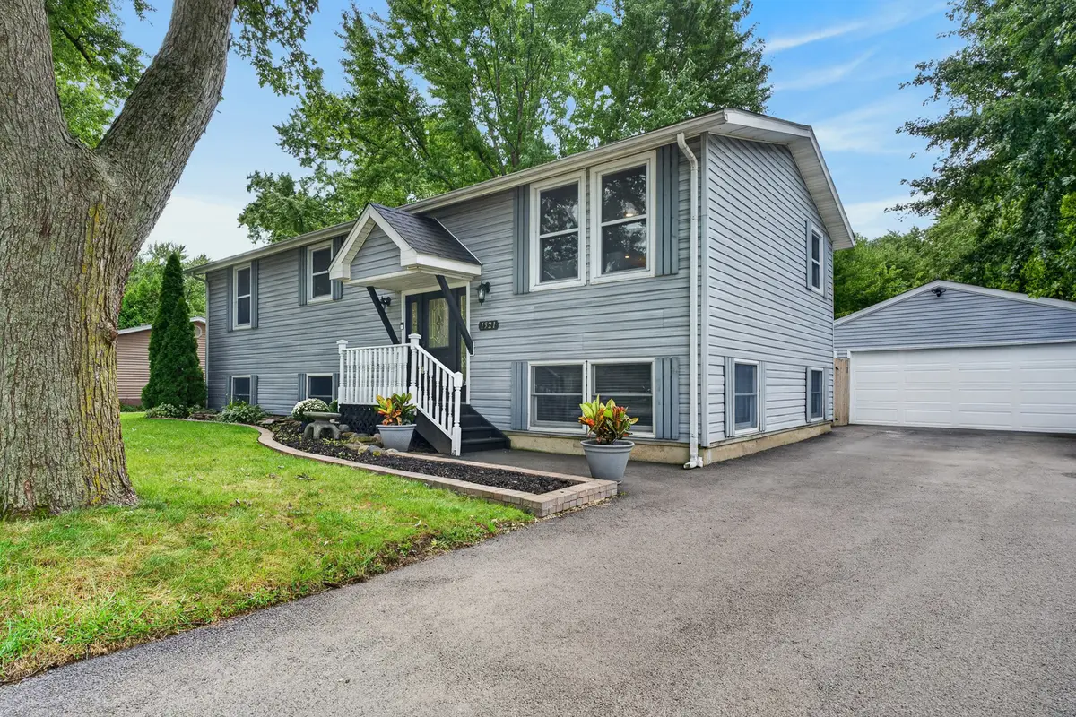 1521 Surrey Road, Batavia, IL 60510 - #1