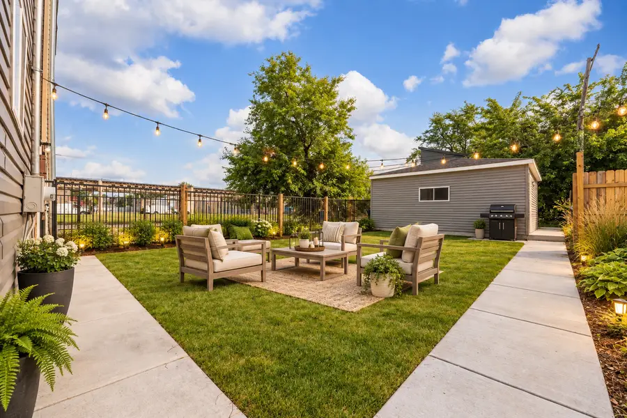 6317 S Eberhart Avenue, Chicago, IL 60637 - #3