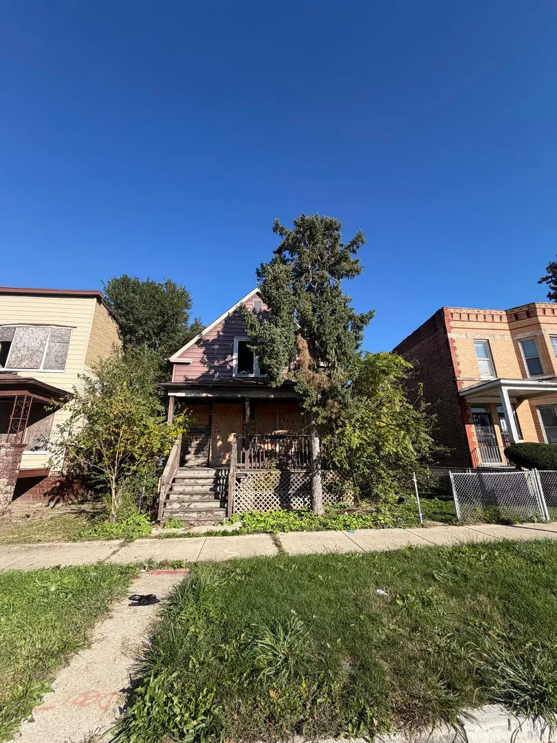 11847 S Lafayette Avenue, Chicago, IL 60628 - #1