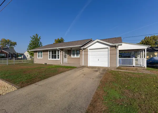 220 7th Street, Camanche, IA 52730
