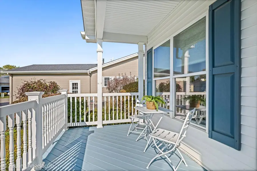 19 Rocking Horse Lane, Grayslake, IL 60030 - #3