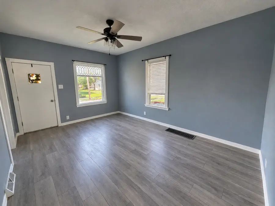736 Swift Avenue, Oglesby, IL 61348 - #2