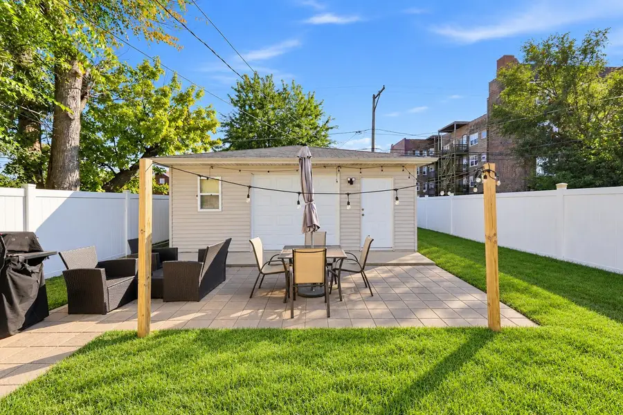 565 Ingraham Avenue, Calumet City, IL 60409 - #3