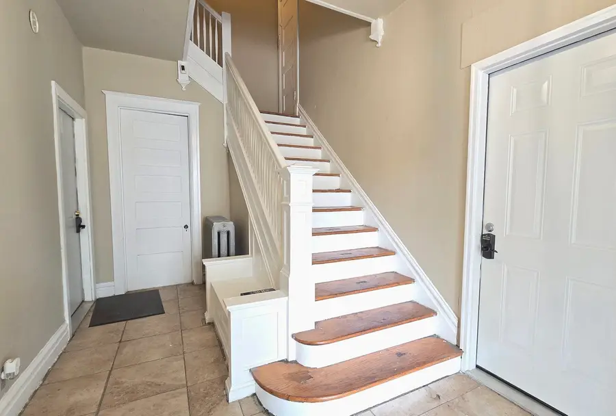 413 W Columbia Terrace, Peoria, IL 61606 - #2