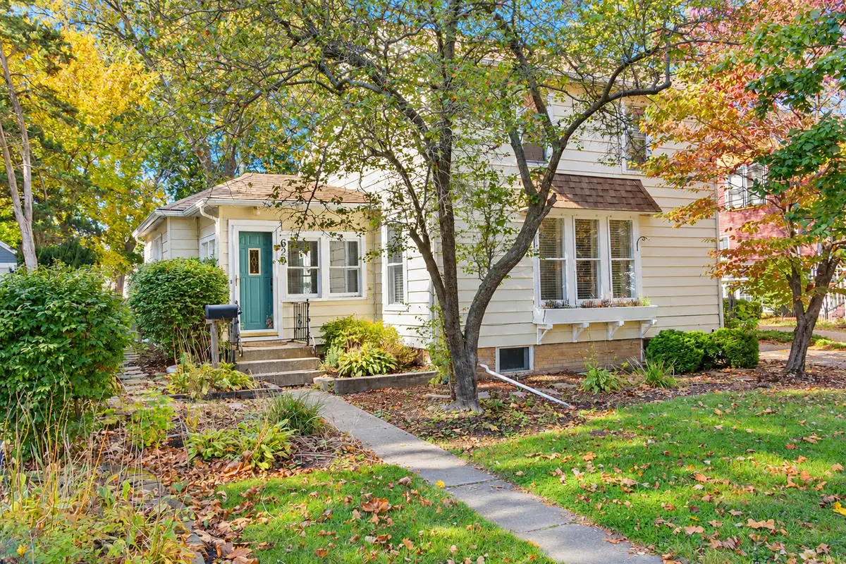 629 N Madison Street, Woodstock, IL 60098 - #1