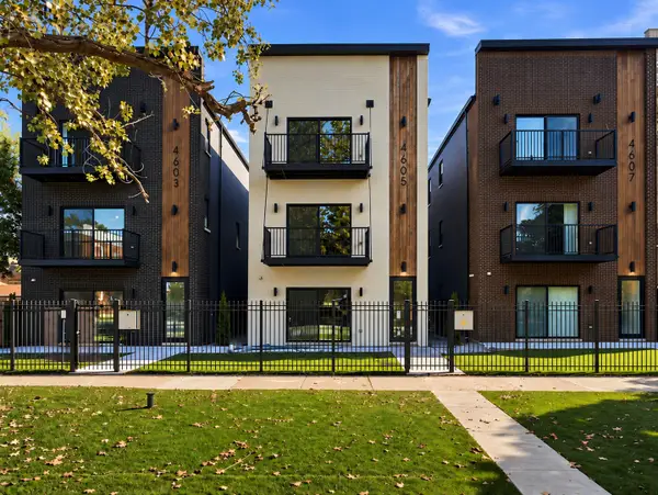 4607 S Prairie Avenue #2, Chicago, IL 60653