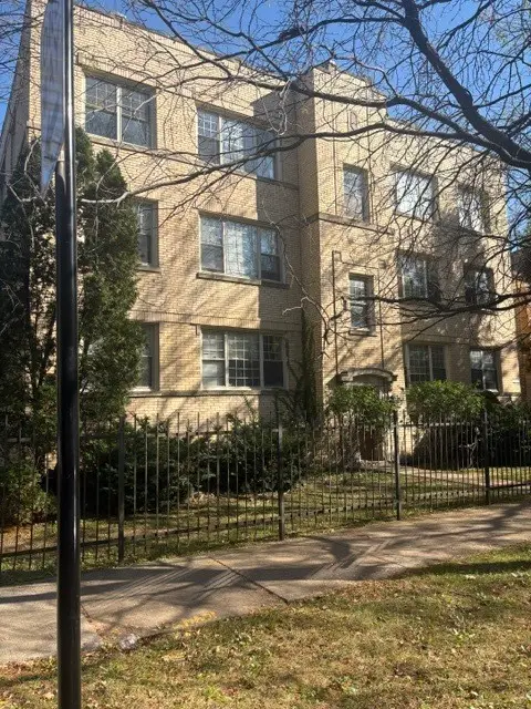 6257 N Mozart Street #3, Chicago, IL 60659