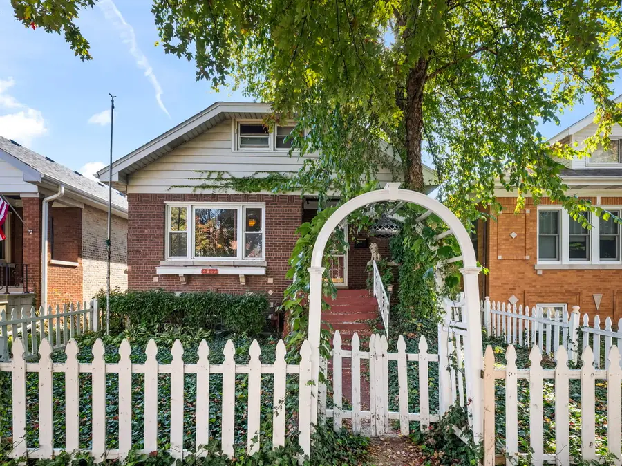 4847 W Newport Avenue, Chicago, IL 60641 - #3