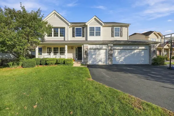 946 Oxford Court, Pingree Grove, IL 60140