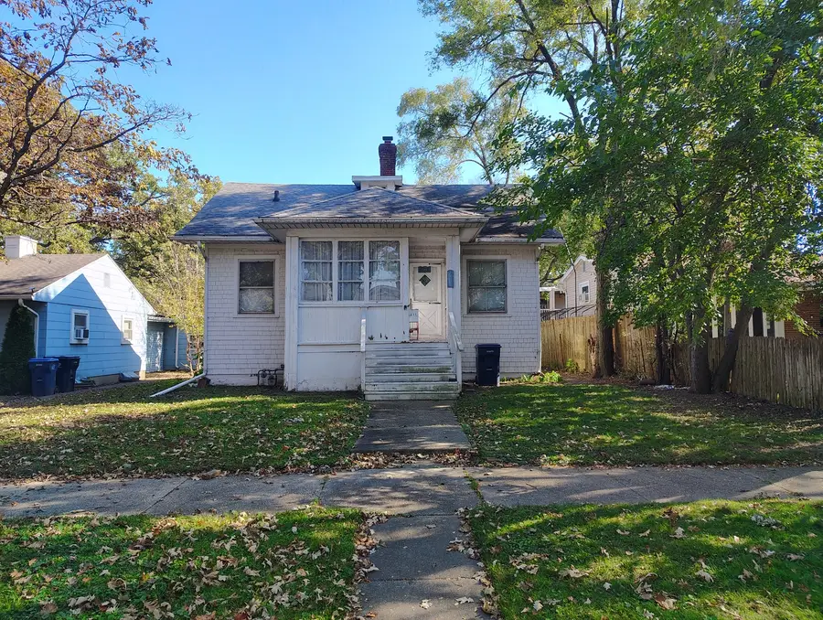 1323 N Linden Avenue, Waukegan, IL 60085 - #2