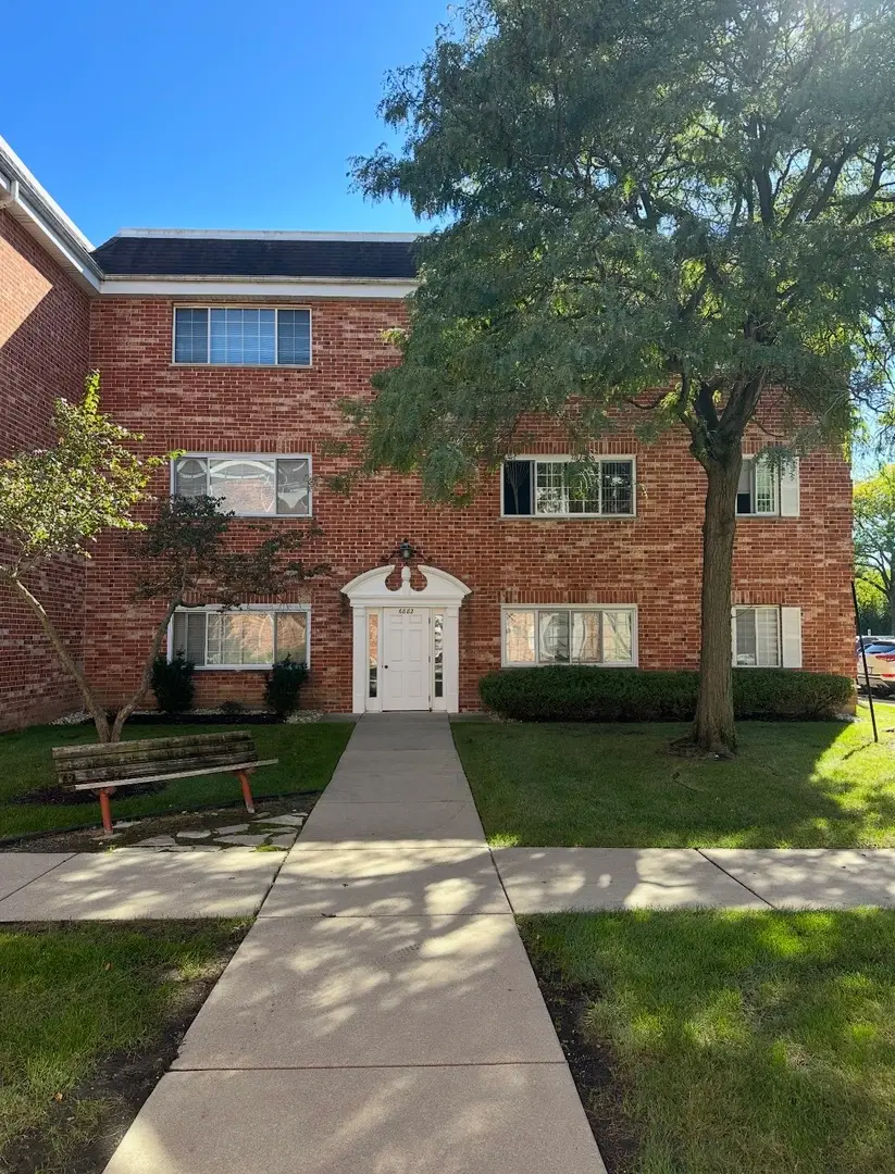 6882 W Touhy Avenue #B, Niles, IL 60714 - #1