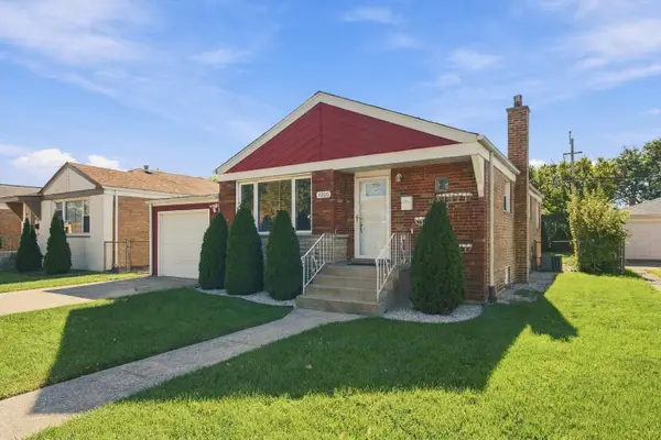 4205 W 82nd Place, Chicago, IL 60652