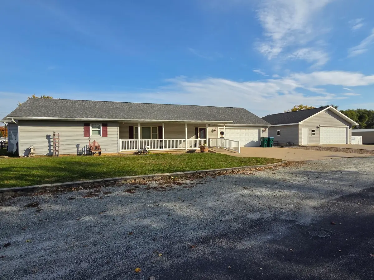 404 W 15th Street, Rock Falls, IL 61071 - #1