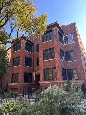 933 W Ainslie Street #3E, Chicago, IL 60640