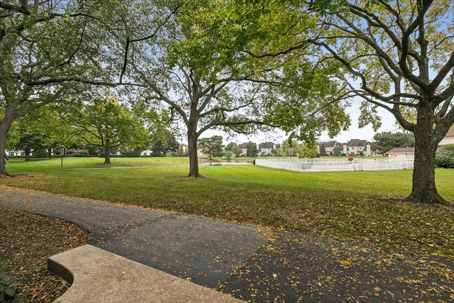 13200 W Heiden Circle #2101, Lake Bluff, IL 60044 - #2