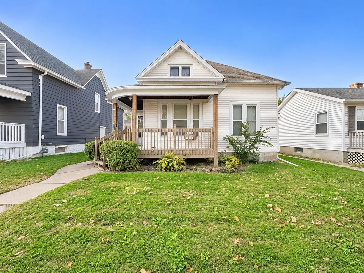 2317 Hobson Avenue, Davenport, IA 52802 - #1