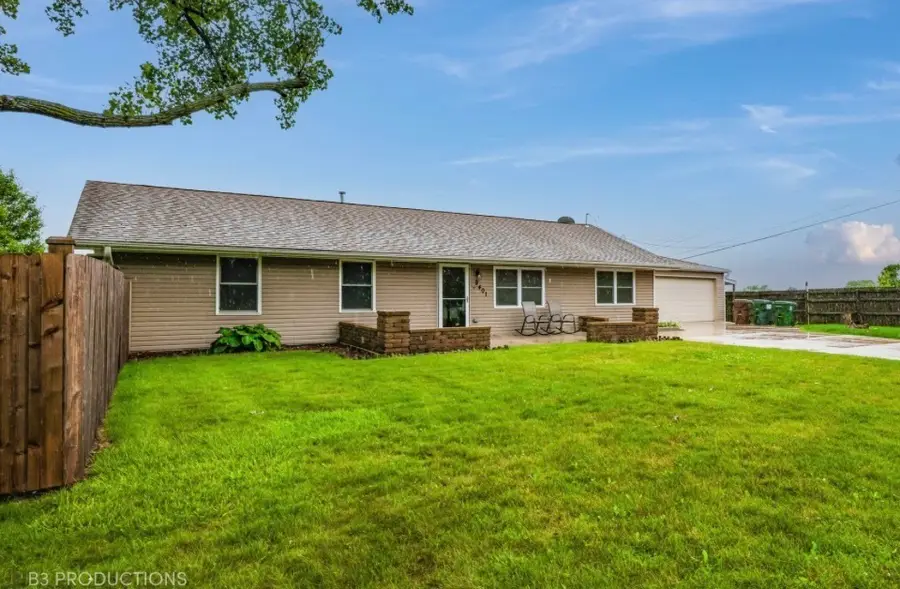 9401 Magnolia Avenue, Mokena, IL 60448 - #2