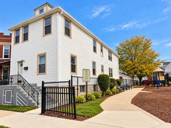 1507 S 51st Avenue, Cicero, IL 60804