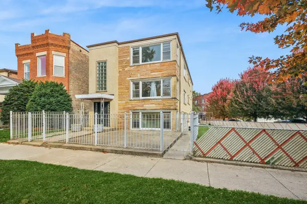 4900 W Berteau Avenue, Chicago, IL 60641