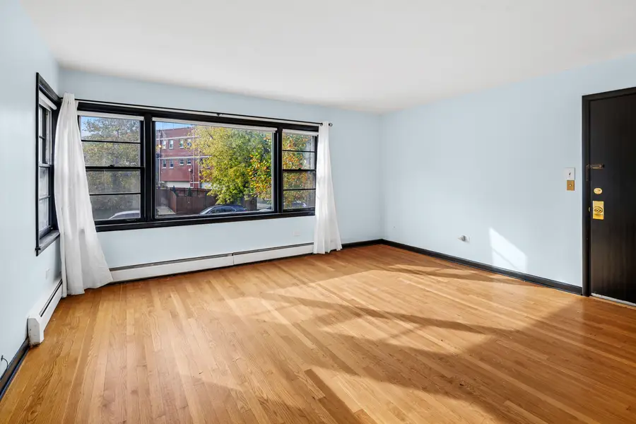 4900 W Berteau Avenue, Chicago, IL 60641 - #3