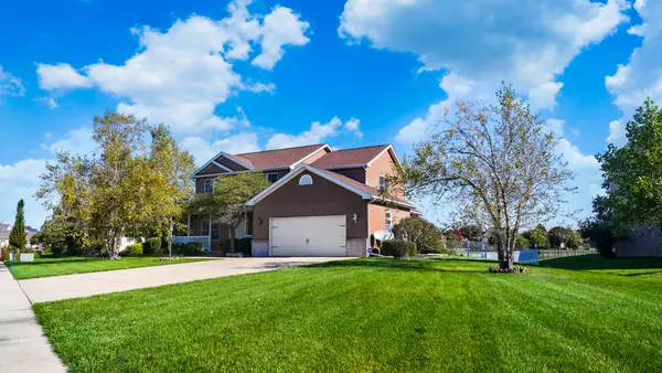 1618 English Oak Drive, Champaign, IL 61822