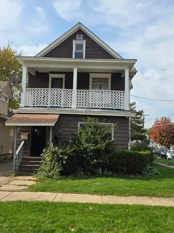 511 Jackson Street, Aurora, IL 60505